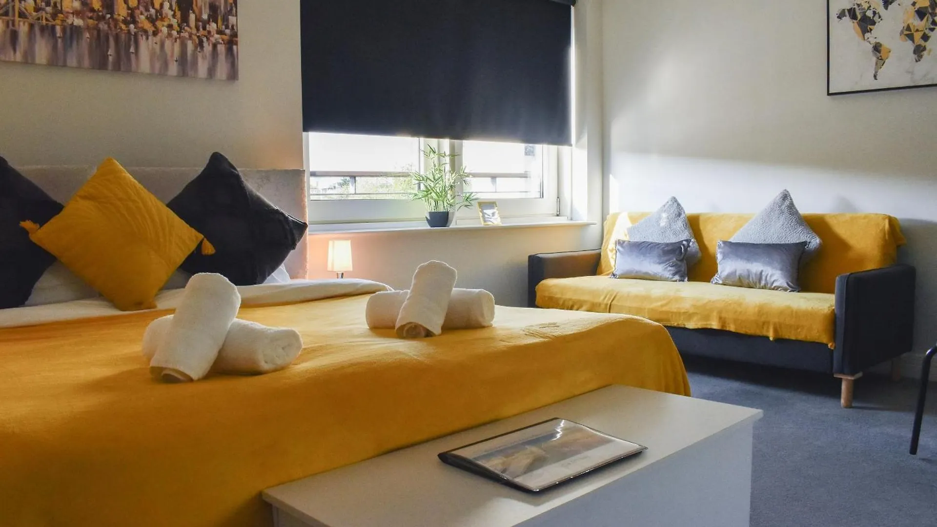 Studio For Professionals Trades Relocators Apartment Cardiff United Kingdom